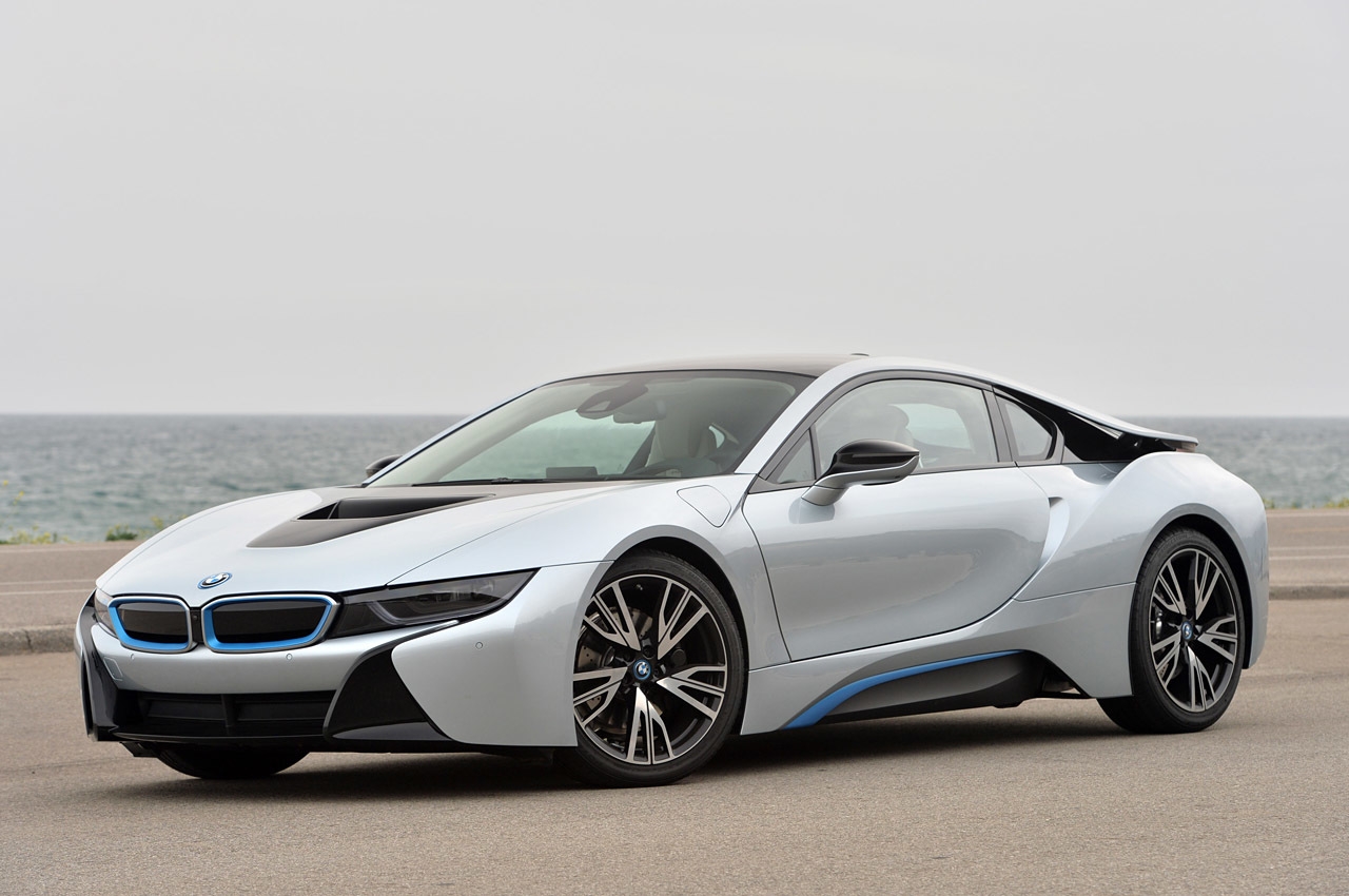 Ай 007. БМВ i8 2022. BMW i8 2016. BMW i8 2015.